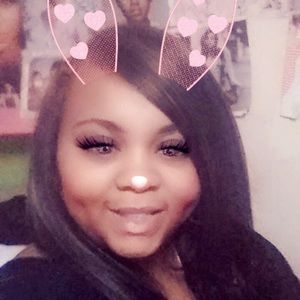 Meet your Posher, Yvette